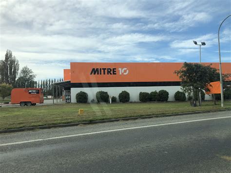mitre 10 winton